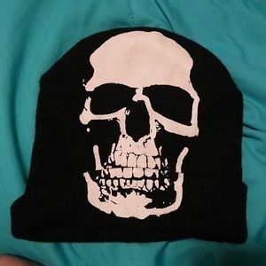 Skull beanie 💀